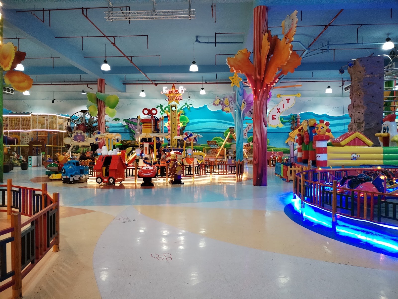 Adhari Park - Photo 2