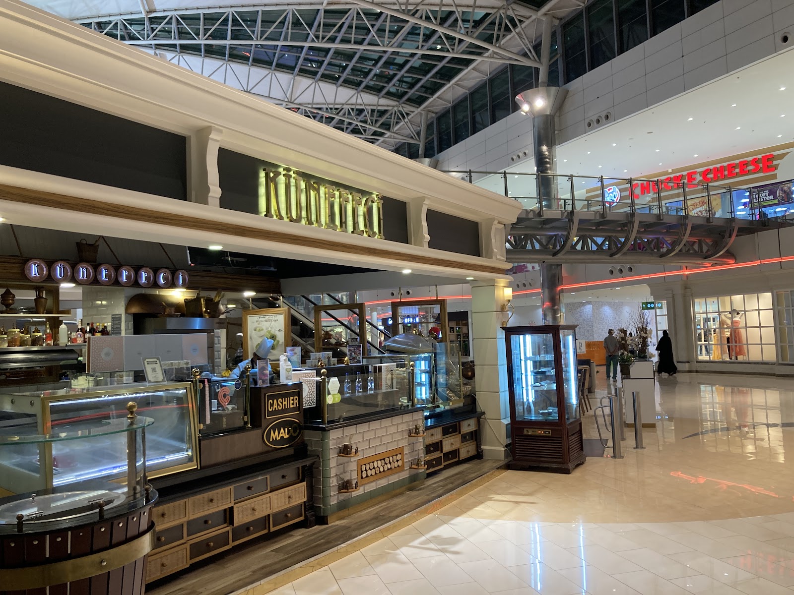 Seef Mall - Photo 5