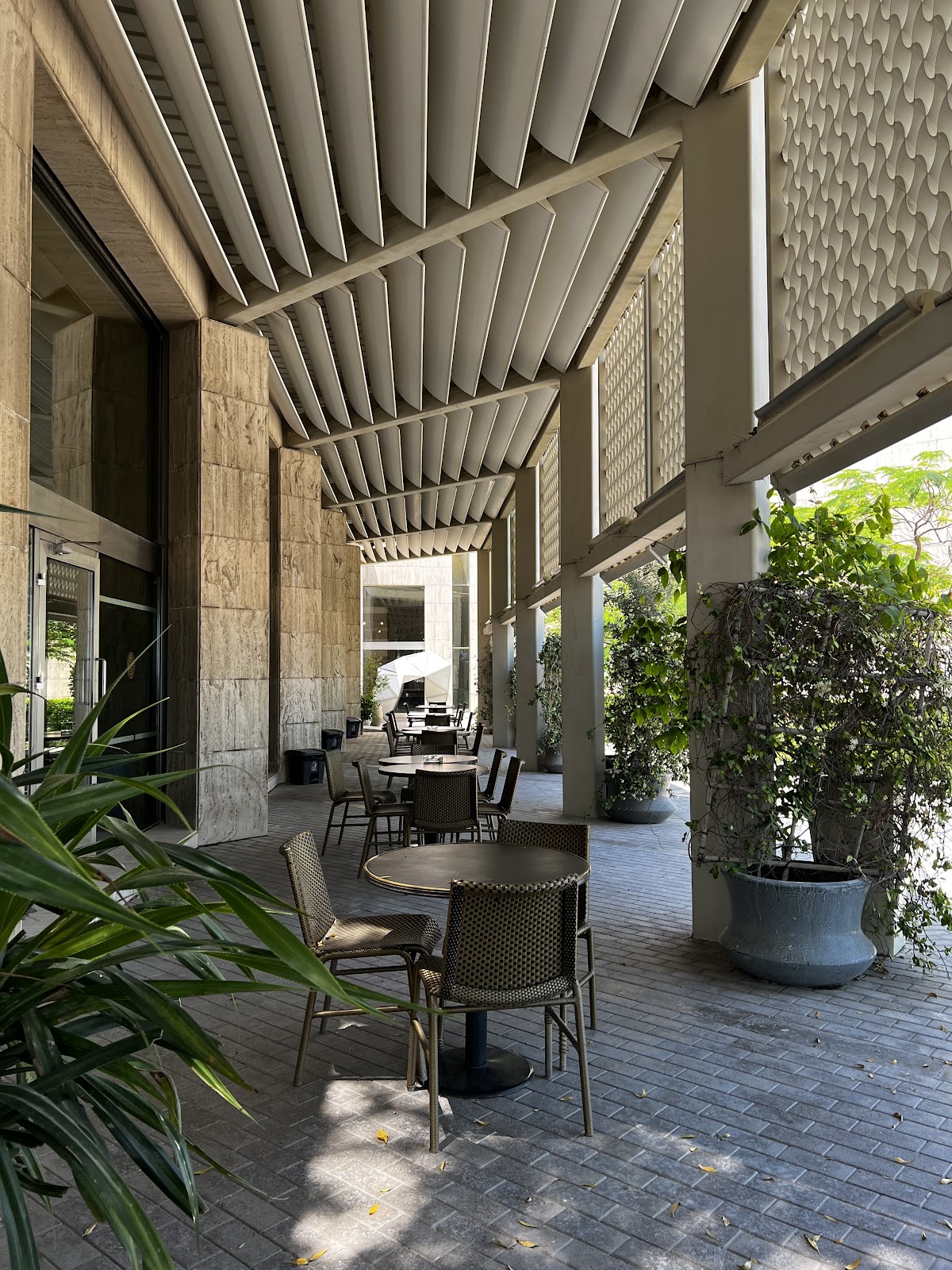 Darseen Cafe - Photo 5
