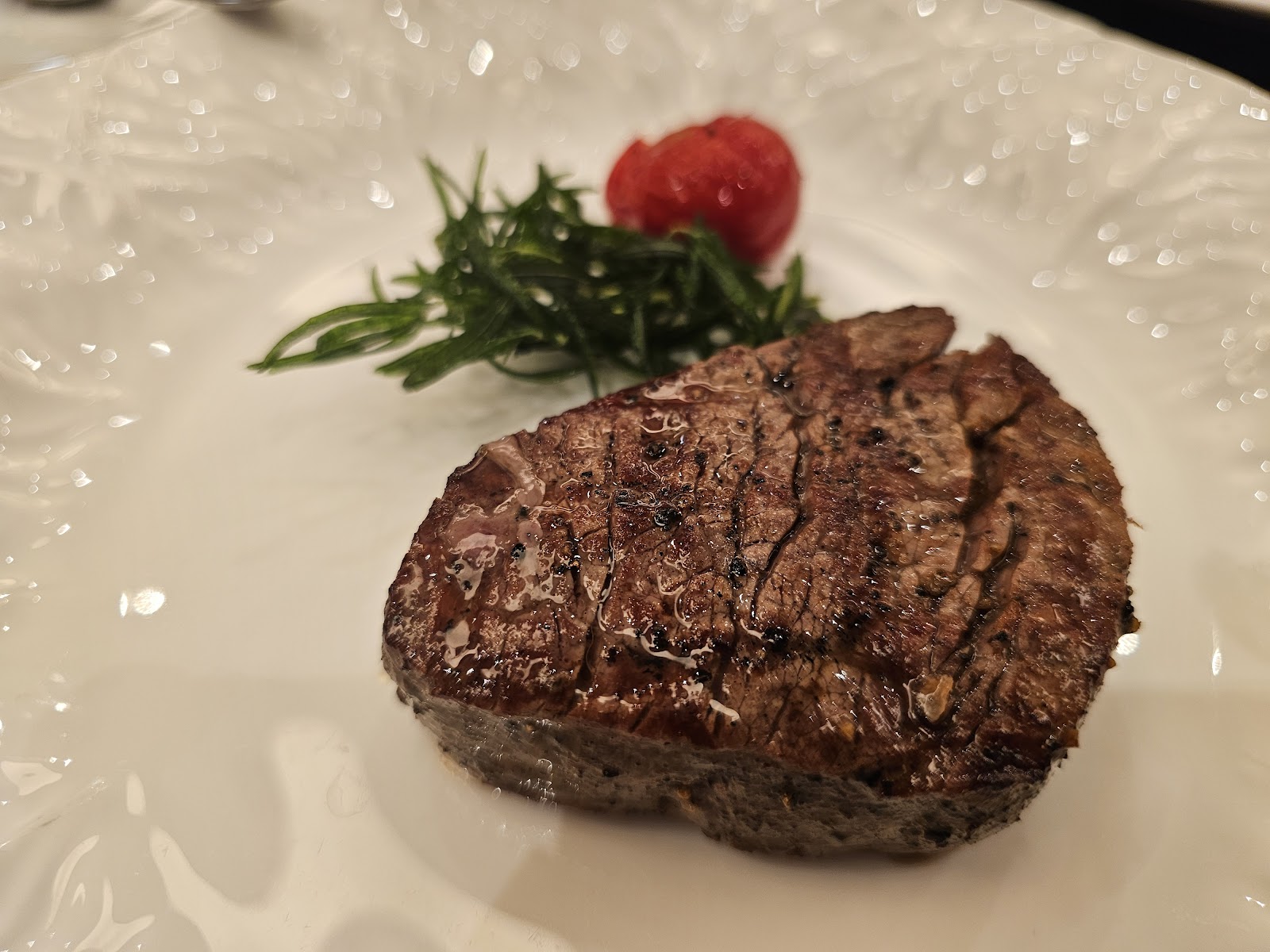 Legendz Steakhouse - Photo 3