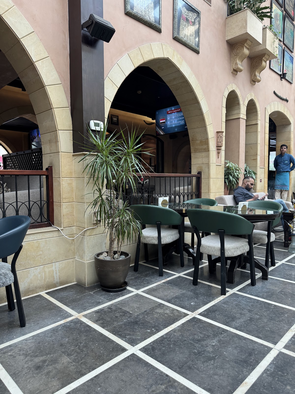 Al Bindaira Cafe Adliya - Photo 5