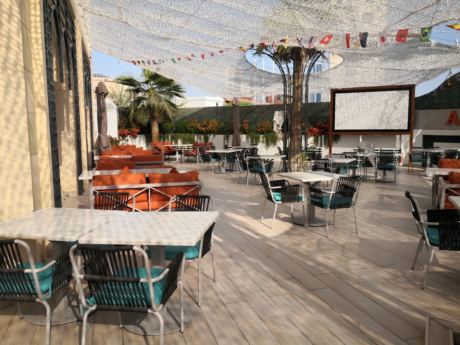 Aroma Restaurant and Cafe
