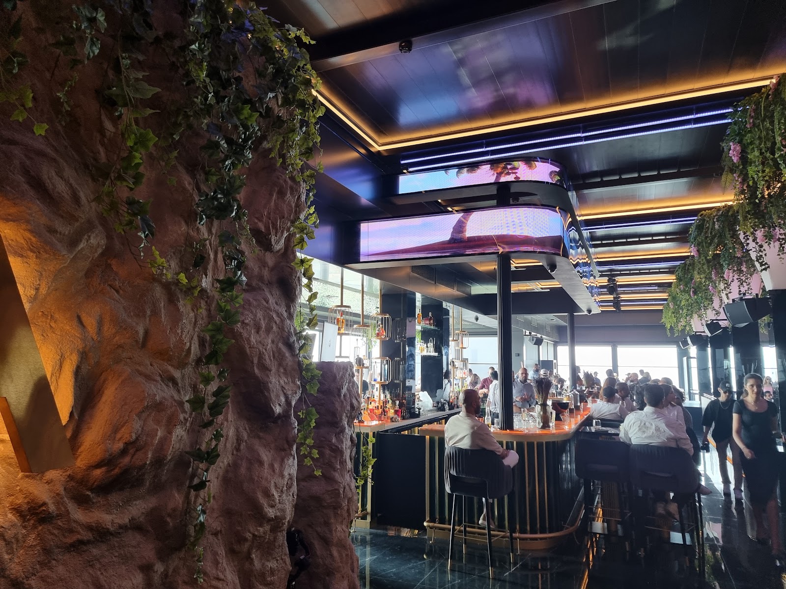 Kaya Restaurant & Lounge - Photo 6