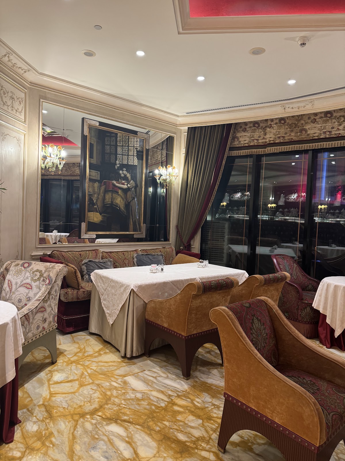 Ritz Gourmet Lounge - Photo 3